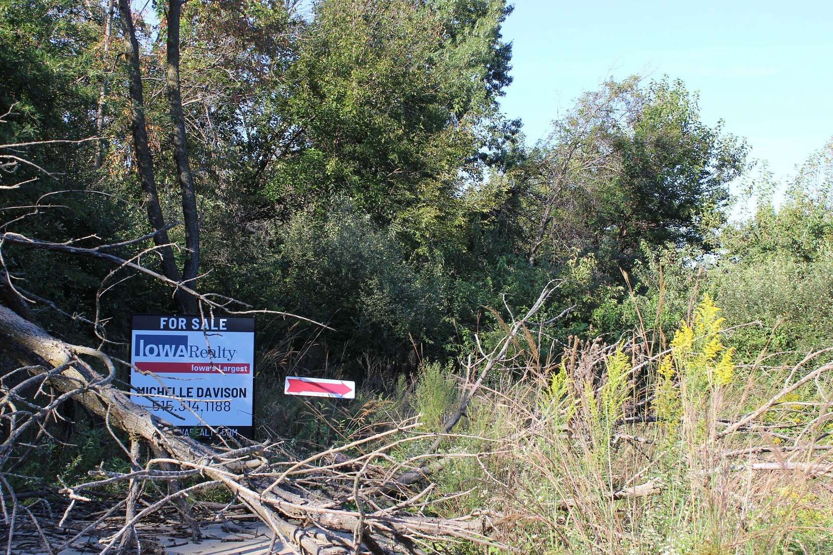 1.26 Acres of Residential Land for Sale in West Des Moines, Iowa