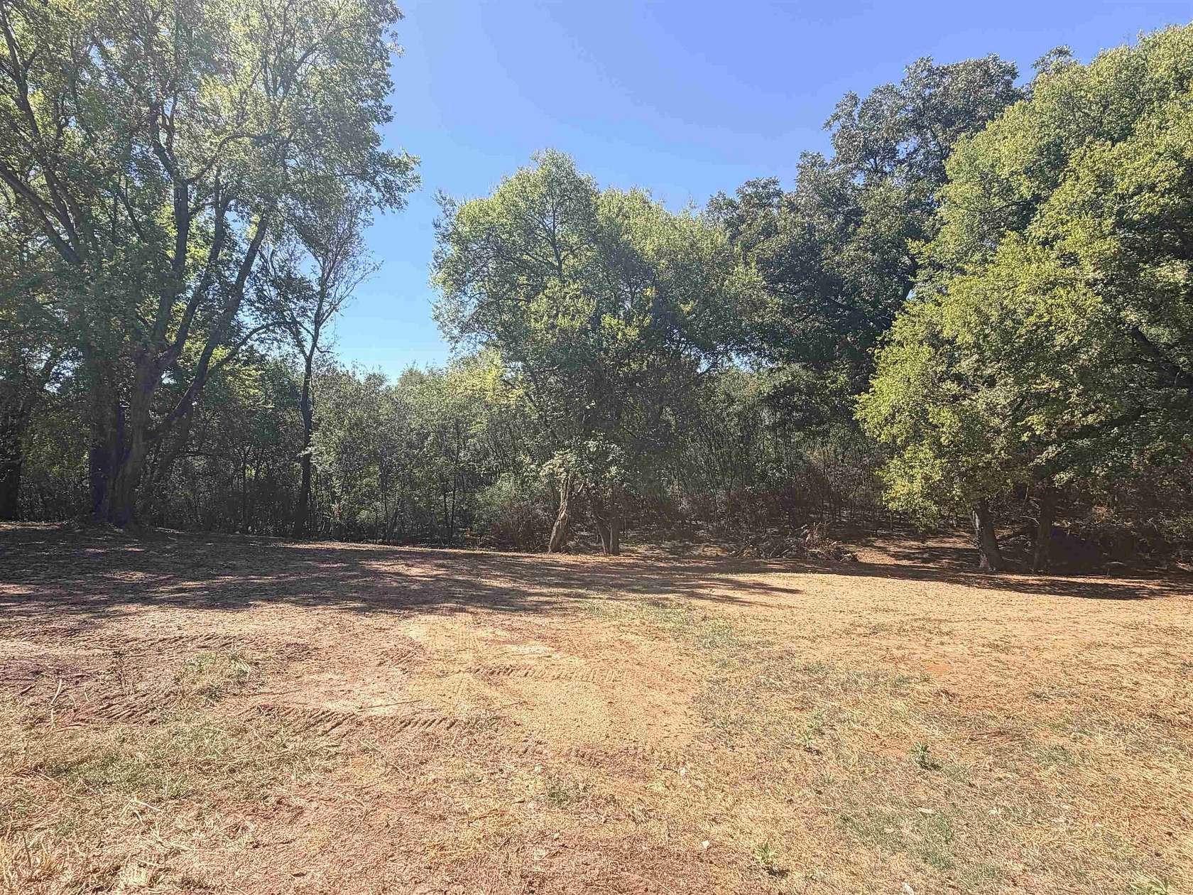 1.24 Acres of Residential Land for Sale in Florence, Alabama