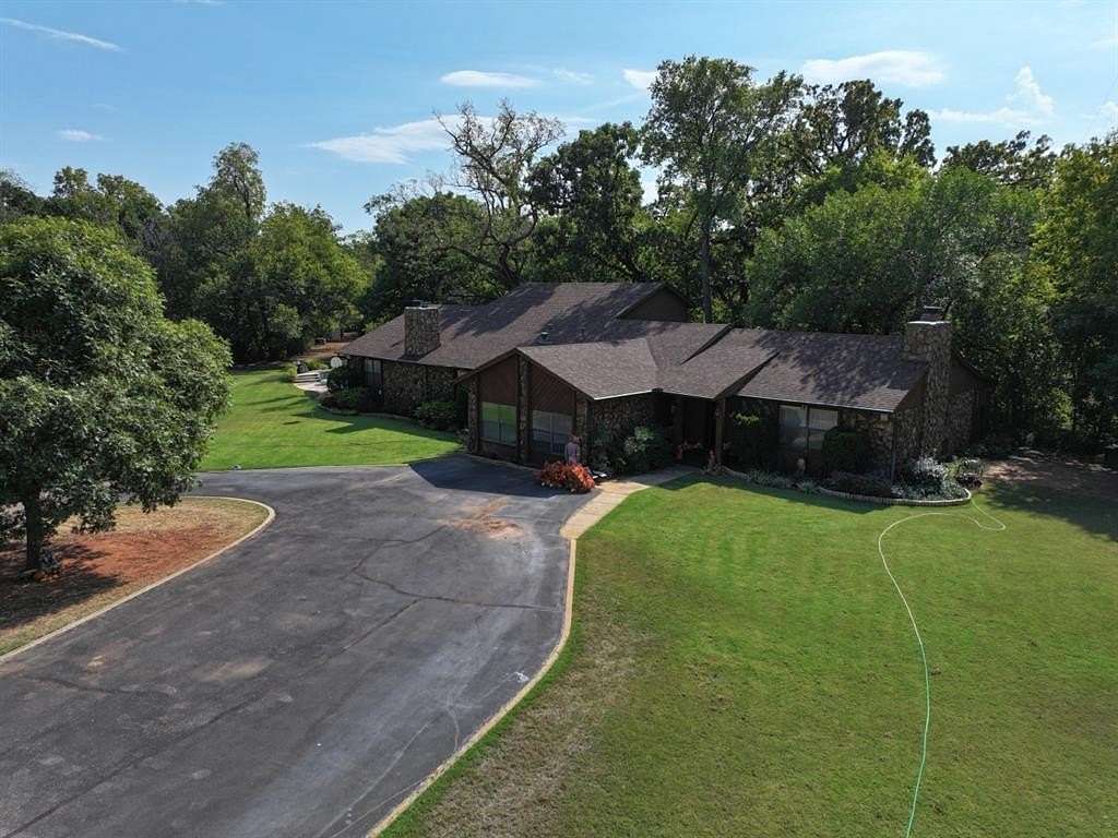 8.7 Acres of Land with Home for Sale in Oklahoma City, Oklahoma