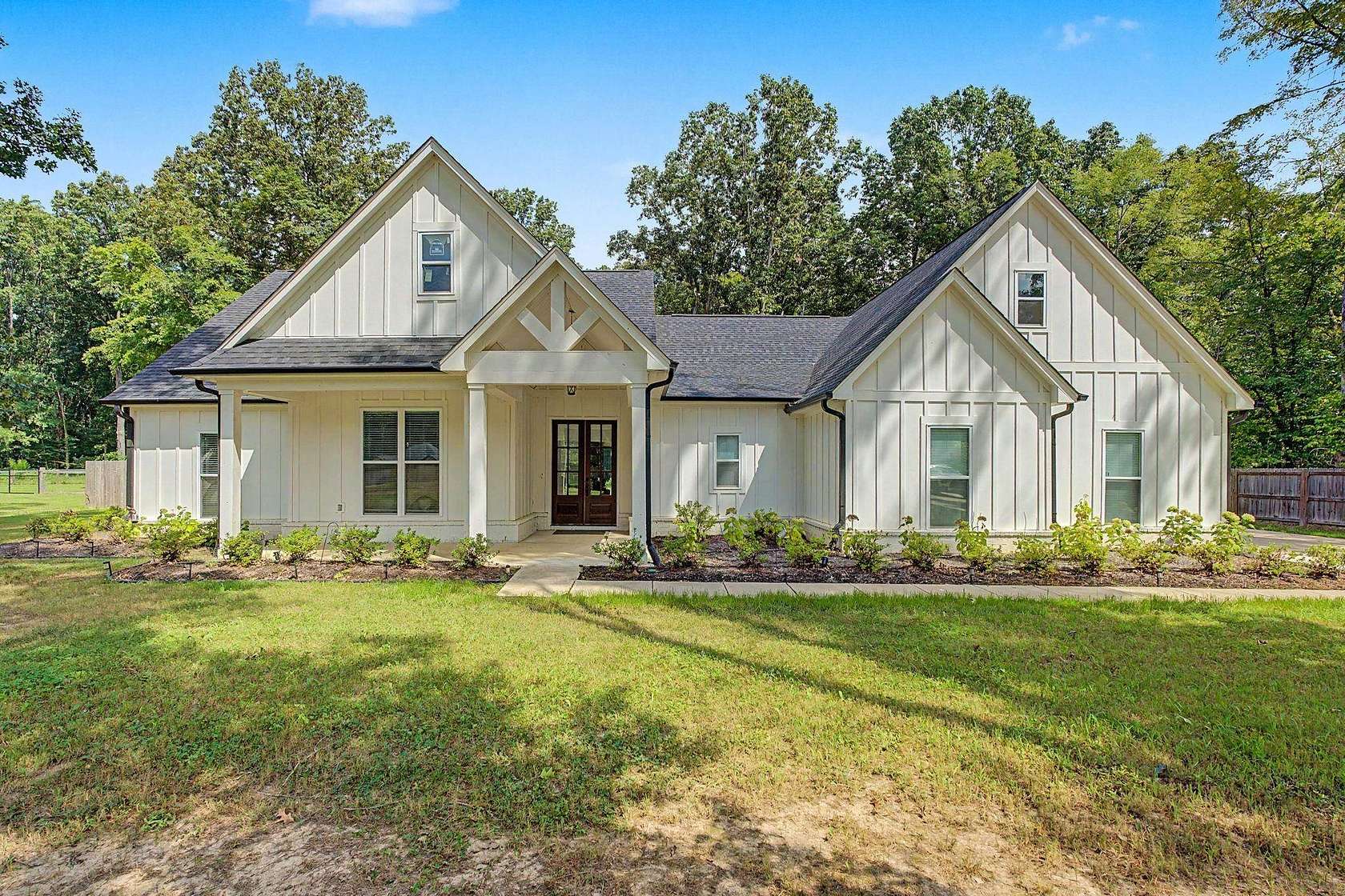 1.5 Acres of Land with Home for Sale in Byhalia, Mississippi