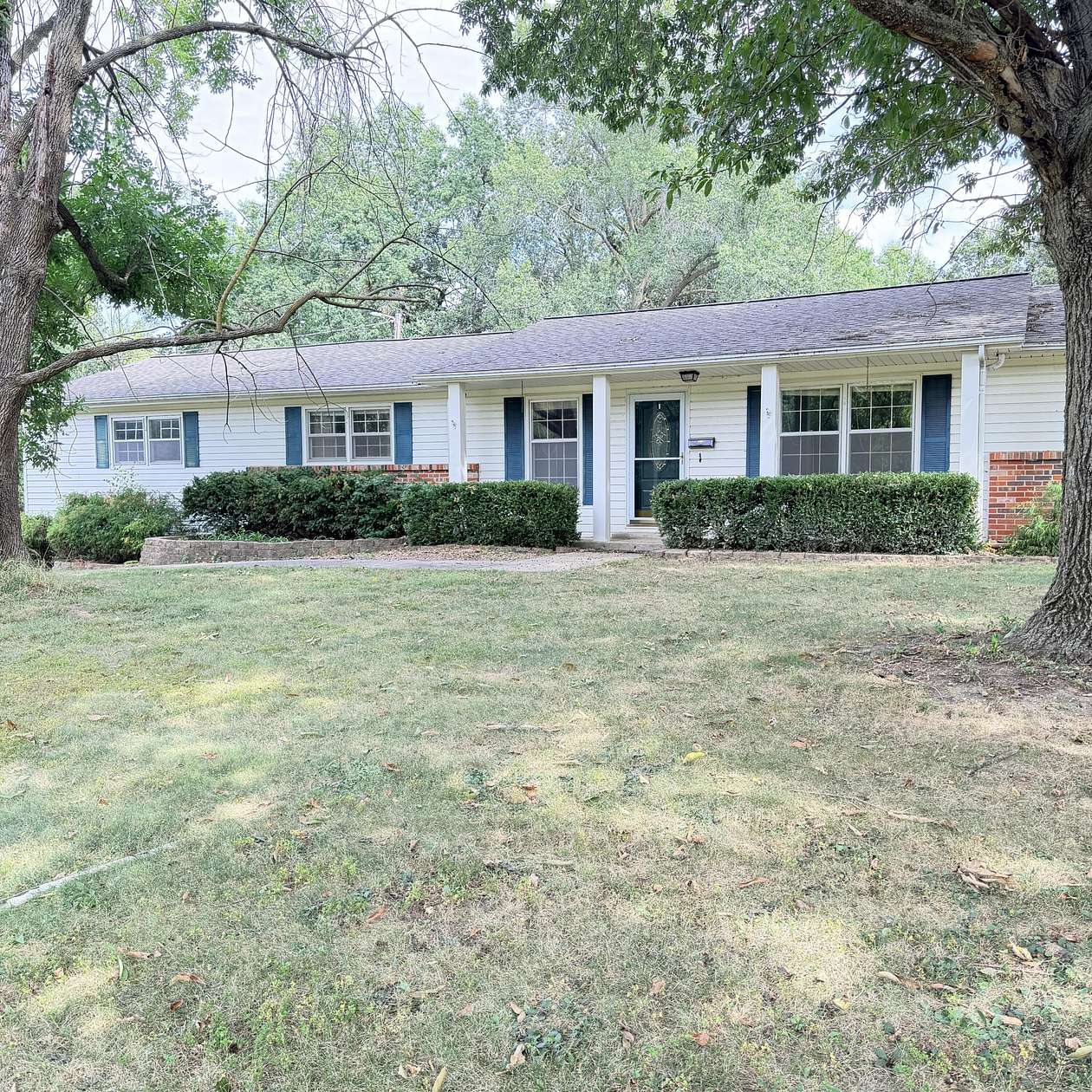 2.39 Acres of Land with Home for Sale in Mexico, Missouri