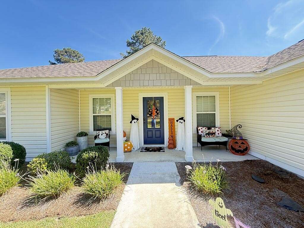 2 Acres of Land with Home for Sale in Douglas, Georgia