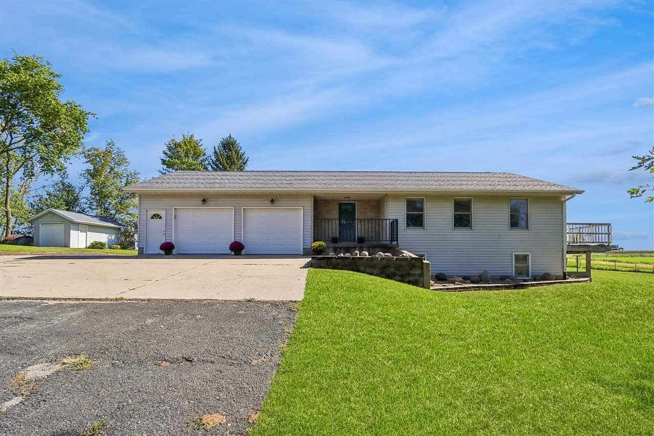 10.3 Acres of Land with Home for Sale in Parnell, Iowa