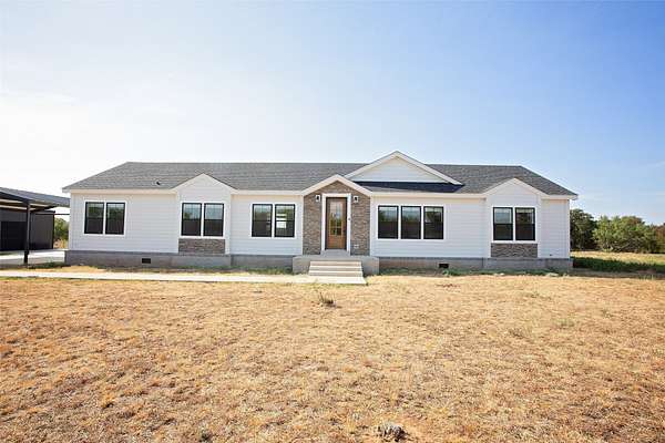40 Acres of Land with Home for Sale in Graham, Texas