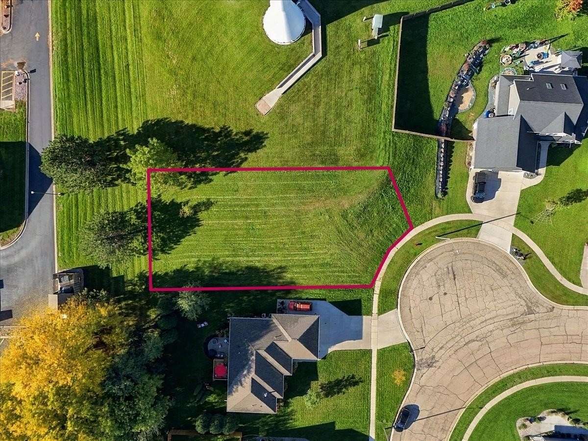 0.27 Acres of Residential Land for Sale in Columbus, Wisconsin