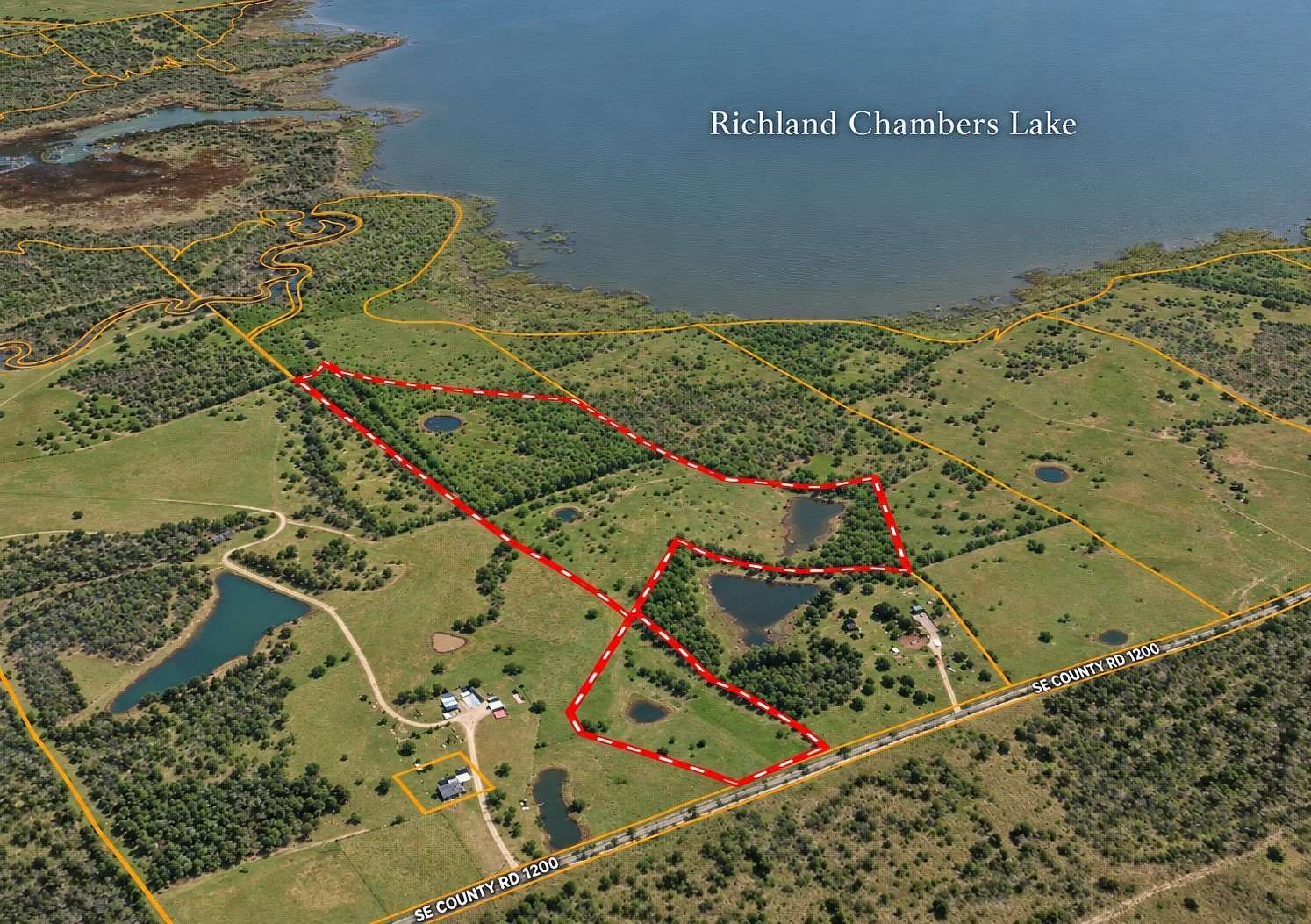 30 Acres of Land for Sale in Streetman, Texas