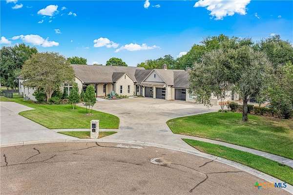 1.83 Acres of Land with Home for Sale in Victoria, Texas