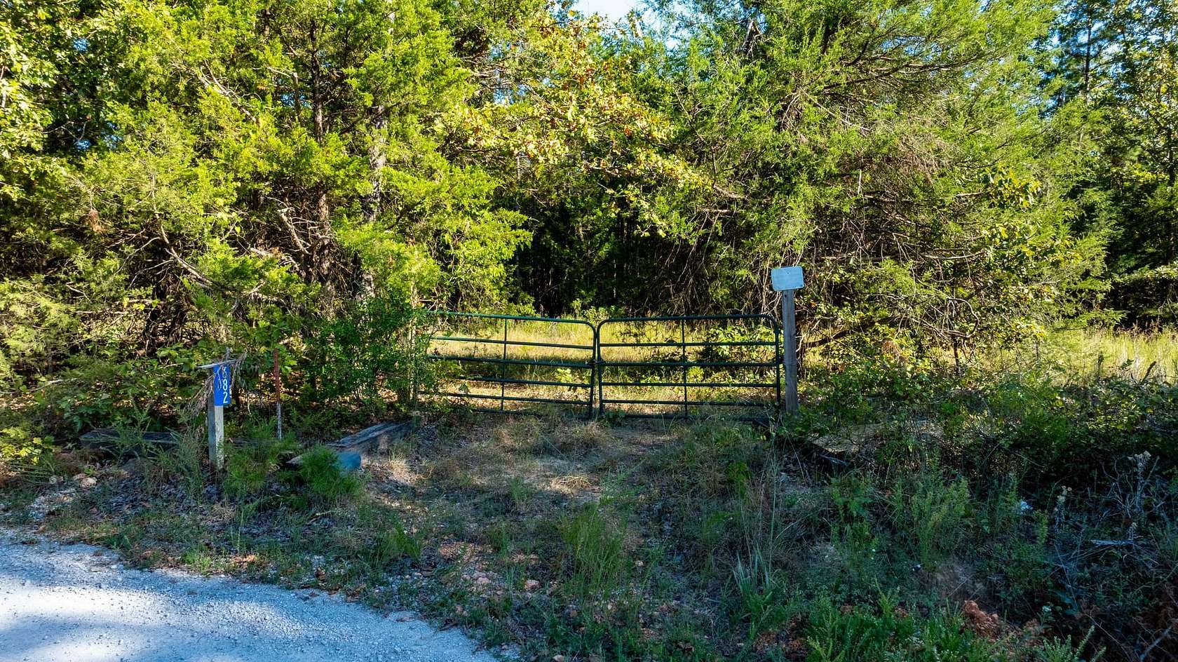 12 Acres of Recreational Land for Sale in Melbourne, Arkansas