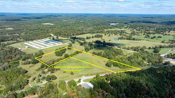 14 Acres of Land for Sale in Cave City, Arkansas