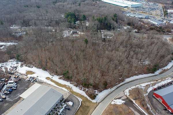 8.29 Acres of Commercial Land for Sale in Plainfield, Connecticut