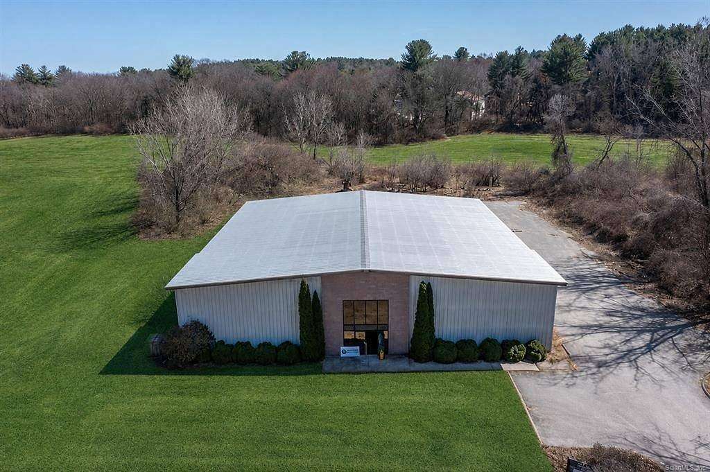 7.85 Acres of Improved Commercial Land for Sale in Woodstock, Connecticut
