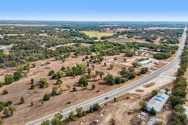 22.8 Acres of Agricultural & Residential Land for Sale in Boyd, Texas