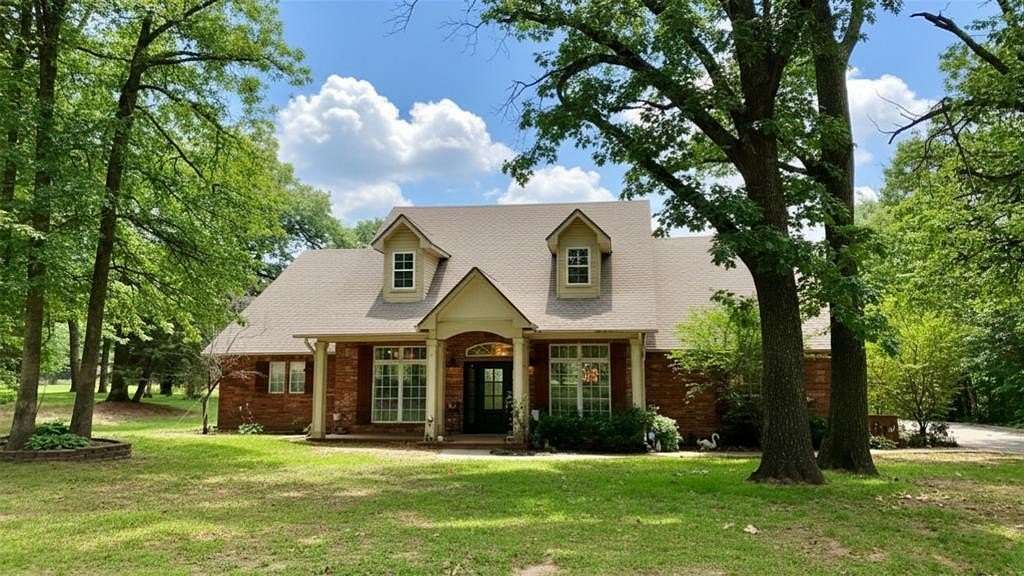 1.52 Acres of Land with Home for Sale in Choctaw, Oklahoma