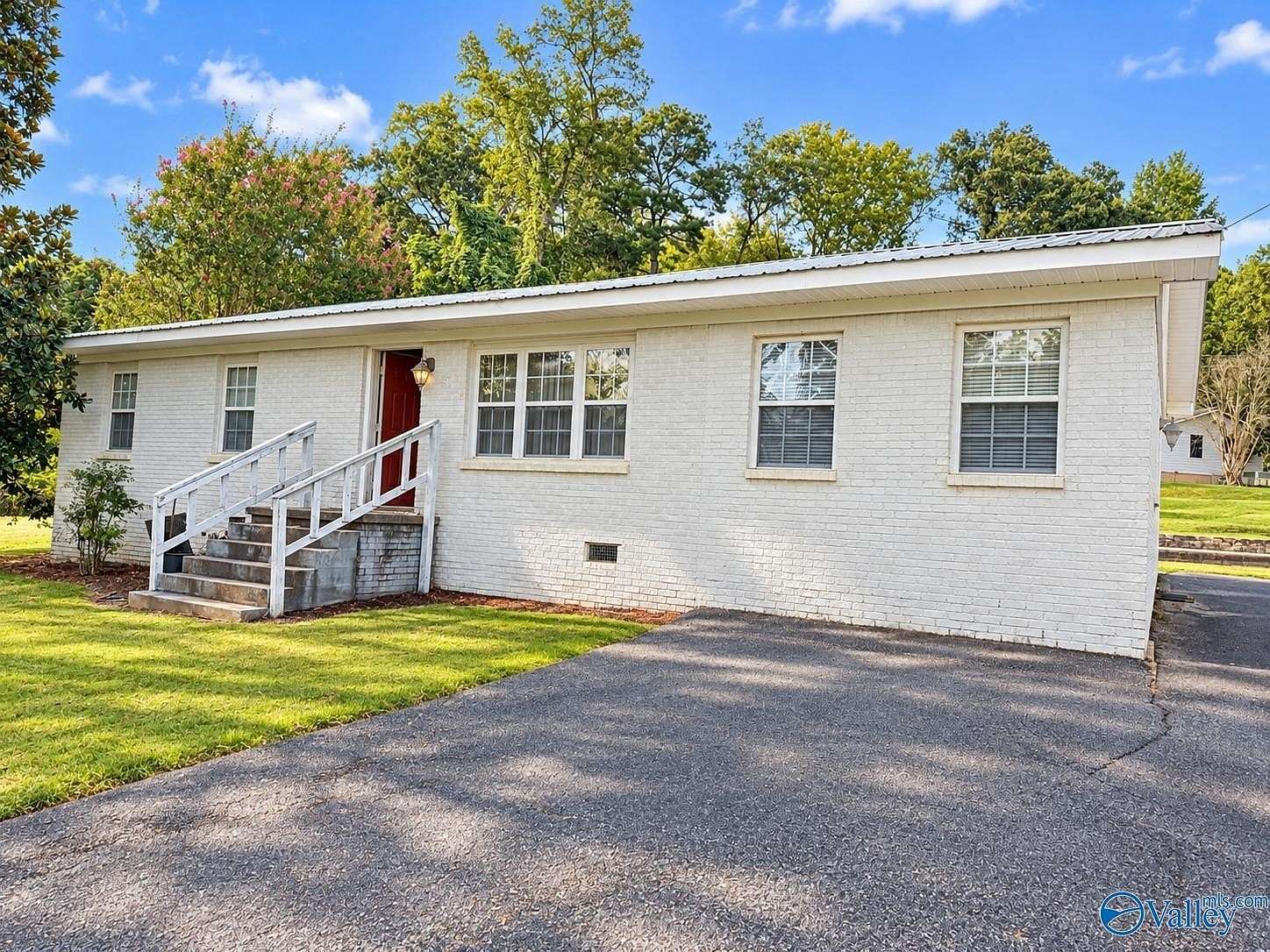 1.75 Acres of Land with Home for Sale in Fayette, Alabama