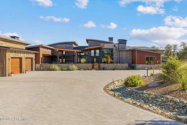 1.89 Acres of Land with Home for Sale in Prescott, Arizona