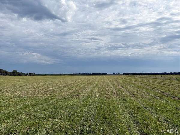 10 Acres of Residential Land for Sale in Wright City, Missouri