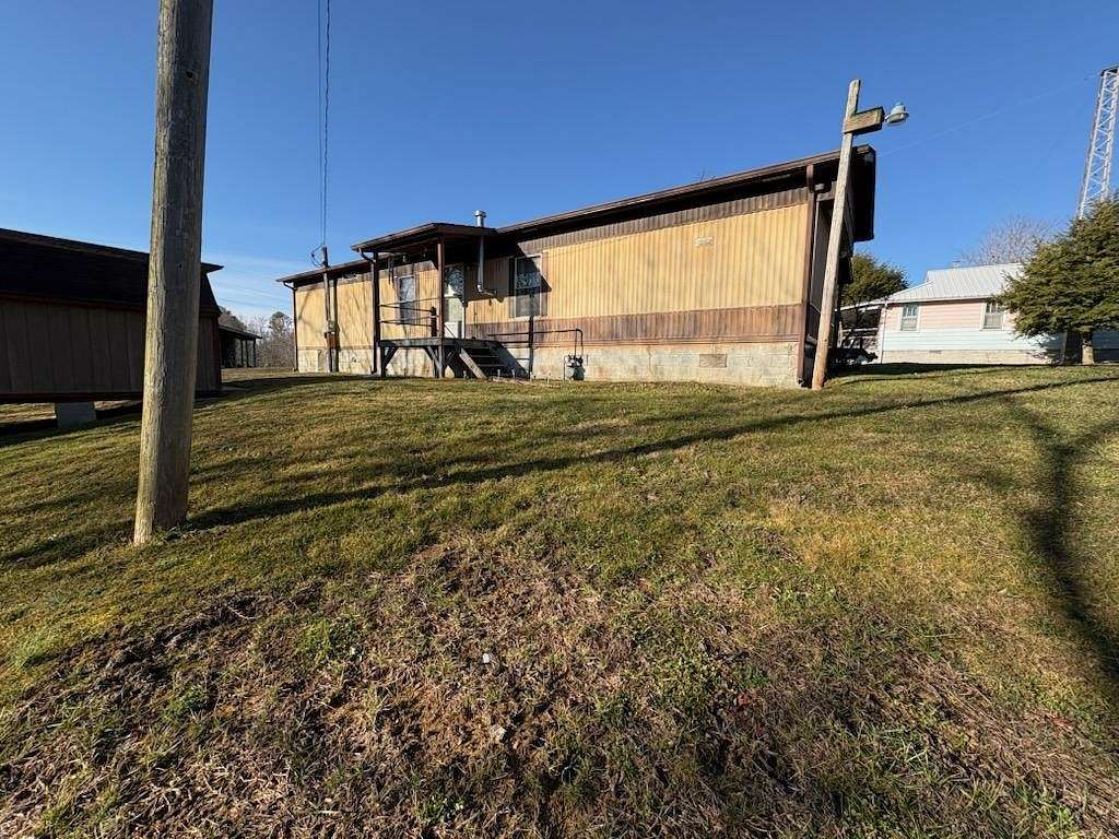 1.8 Acres of Land with Home for Sale in Crossville, Tennessee