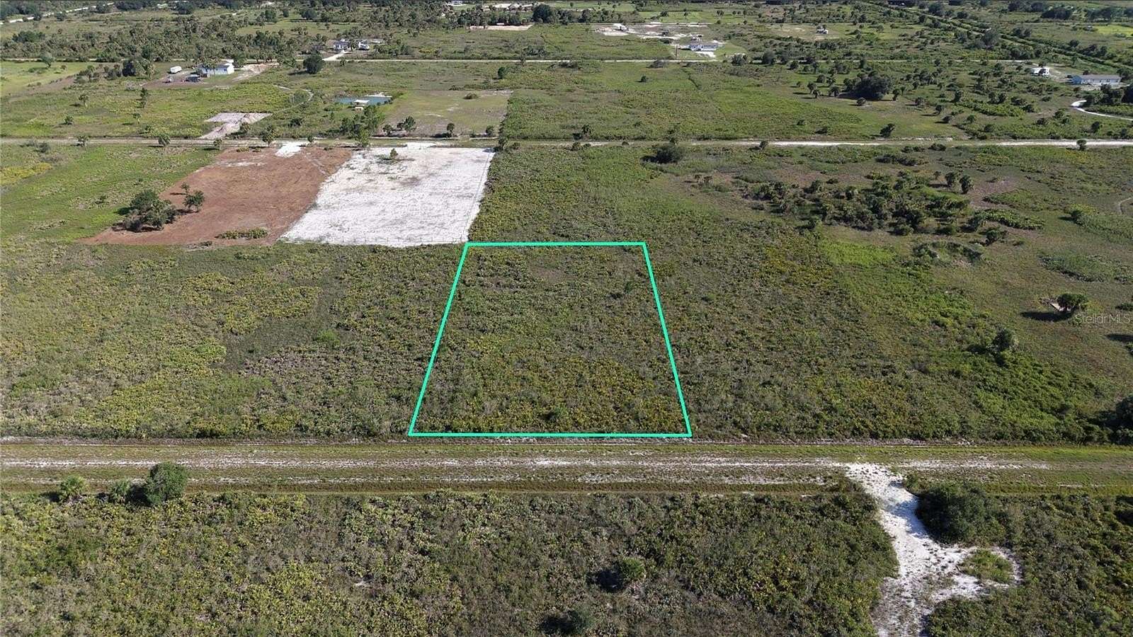 1.25 Acres of Residential Land for Sale in Okeechobee, Florida
