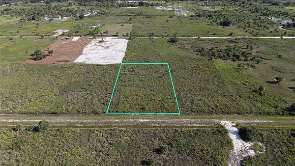 1.25 Acres of Residential Land for Sale in Okeechobee, Florida