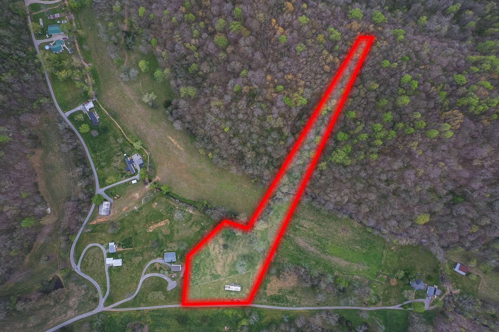 5 Acres of Residential Land for Sale in Manchester, Tennessee