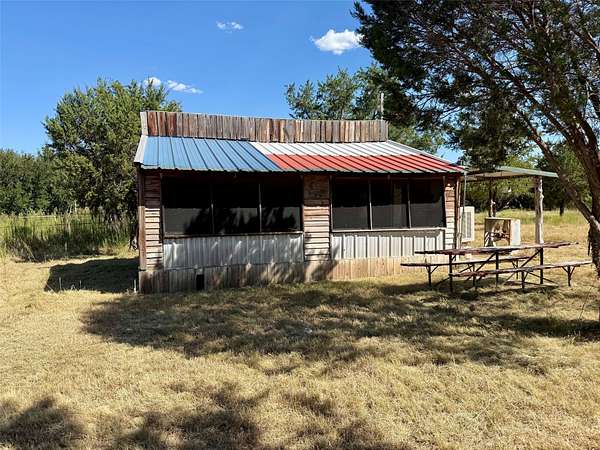 33.3 Acres of Recreational Land for Sale in Hamilton, Texas