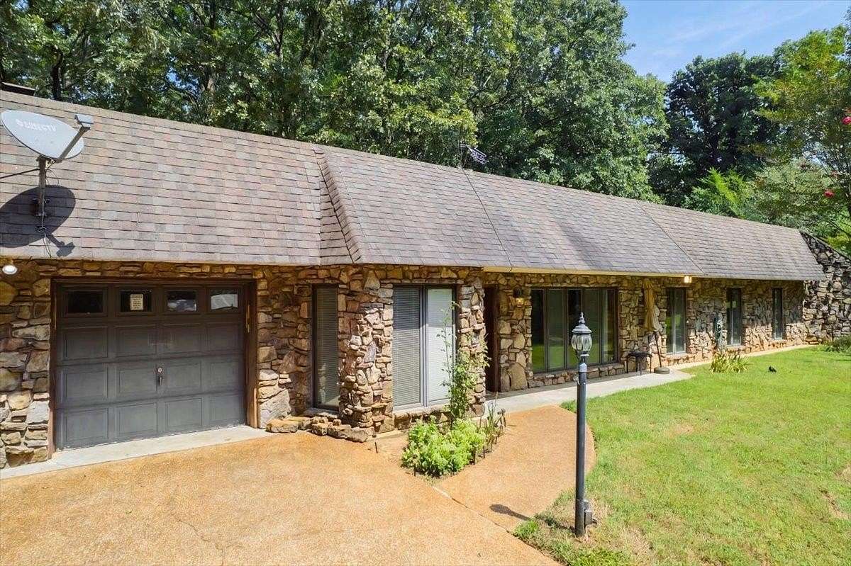 5 Acres of Land with Home for Sale in Somerville, Tennessee