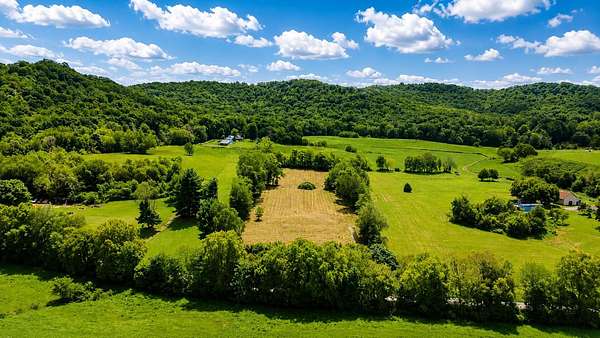 3 Acres of Residential Land for Sale in Hustonville, Kentucky