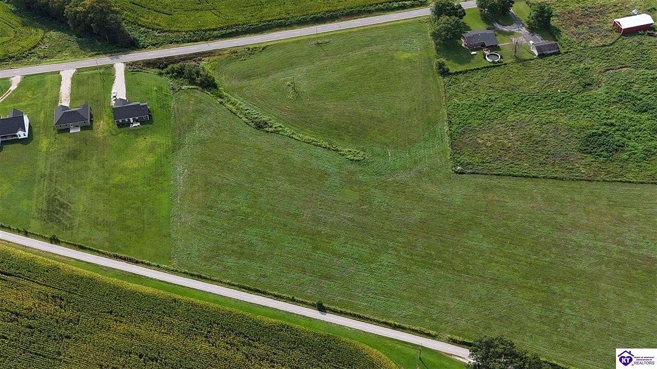 3 Acres of Land for Sale in Oakland, Kentucky