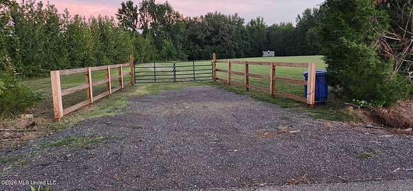 9.84 Acres of Residential Land for Sale in Lamar, Mississippi