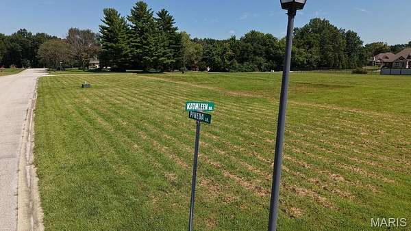 0.36 Acres of Residential Land for Sale in Staunton, Illinois