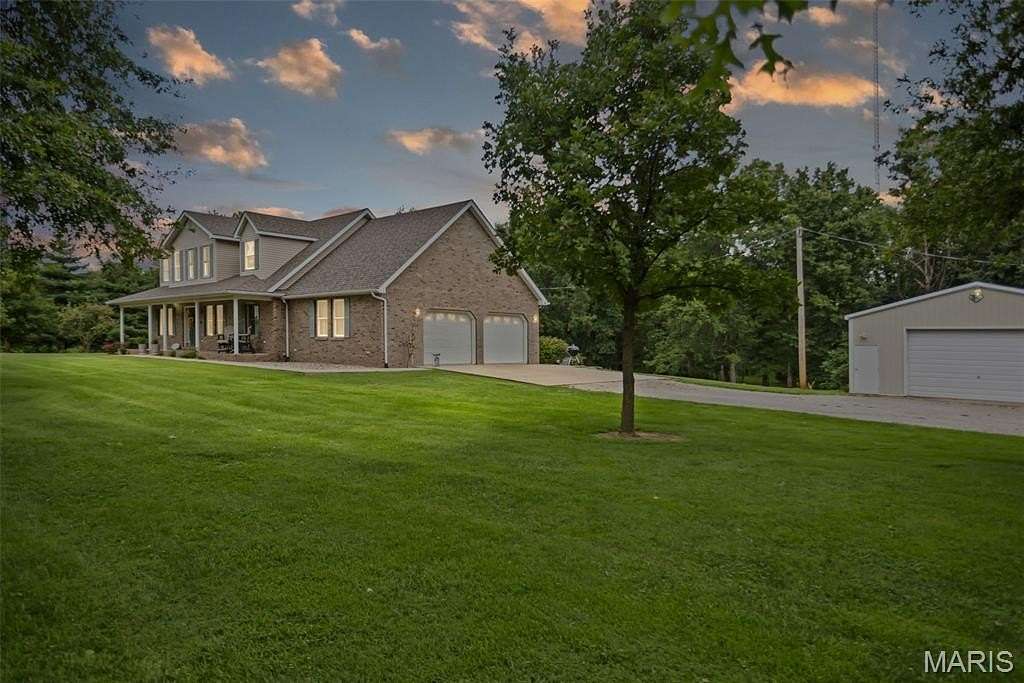 6.1 Acres of Land with Home for Sale in Godfrey, Illinois