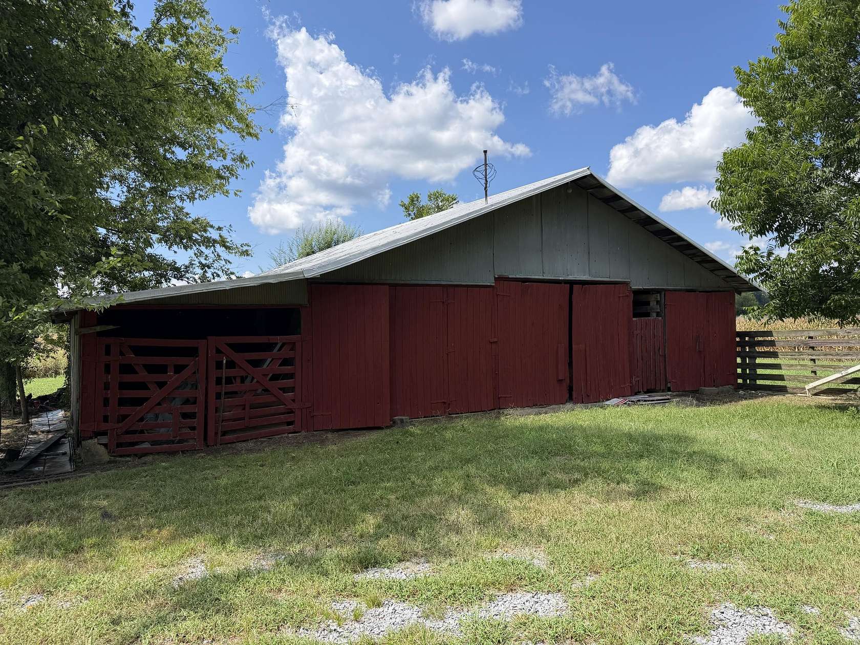 2.54 Acres of Residential Land for Sale in Cadiz, Kentucky
