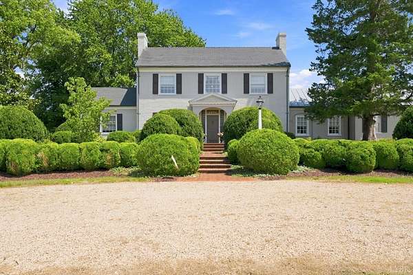 5 Acres of Land with Home for Sale in Appomattox, Virginia