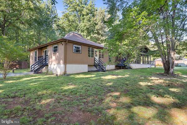 8.56 Acres of Land with Home for Sale in Warrenton, Virginia