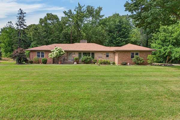 14.6 Acres of Land with Home for Sale in Sodus, Michigan