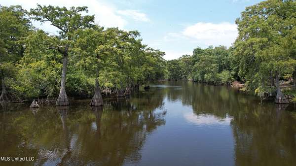 684 Acres of Recreational Land for Sale in Krotz Springs, Louisiana