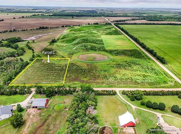 2.45 Acres of Residential Land for Sale in Clearwater, Kansas