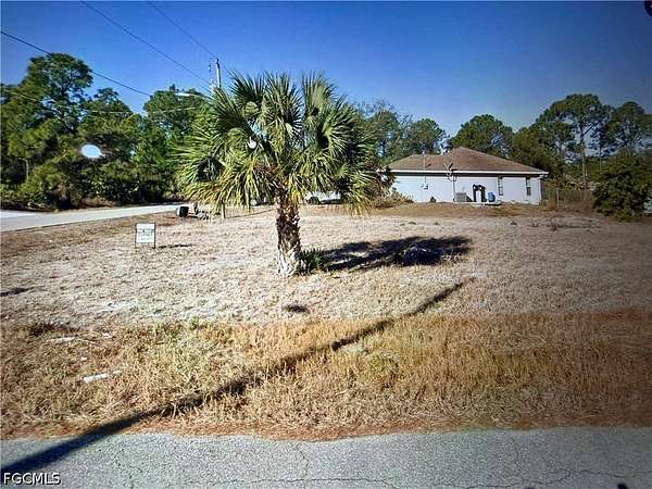 0.25 Acres of Residential Land for Sale in Lehigh Acres, Florida