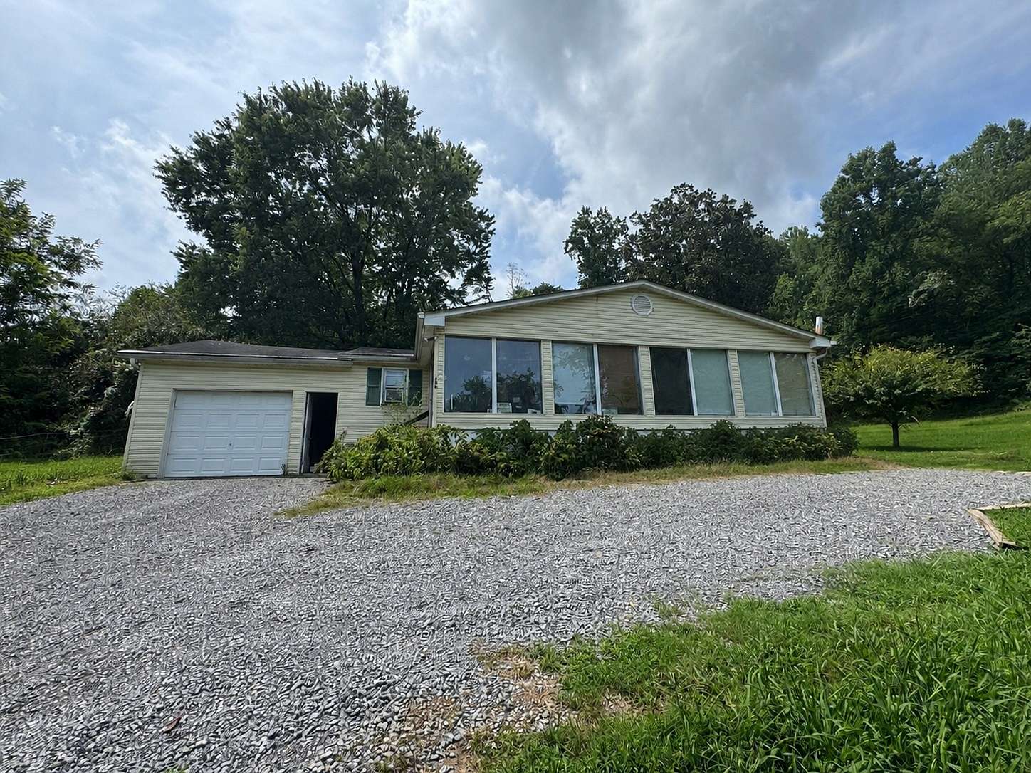 4 Acres of Land with Home for Sale in Church Hill, Tennessee
