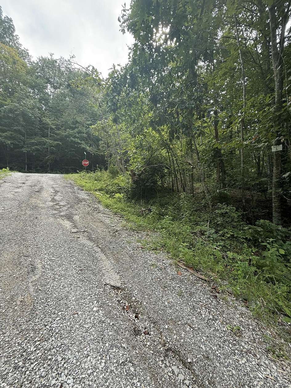 0.7 Acres of Residential Land for Sale in Somerset, Kentucky