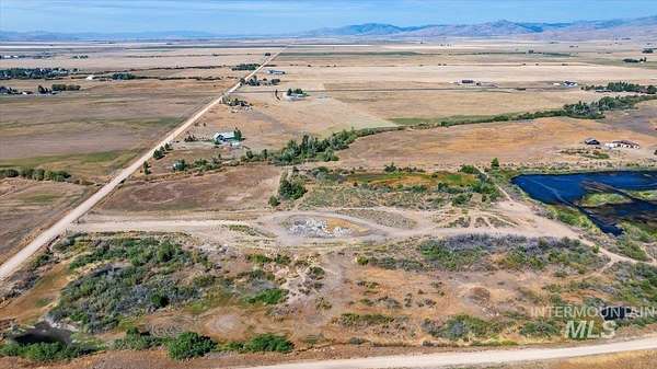 10.5 Acres of Land for Sale in Fairfield, Idaho