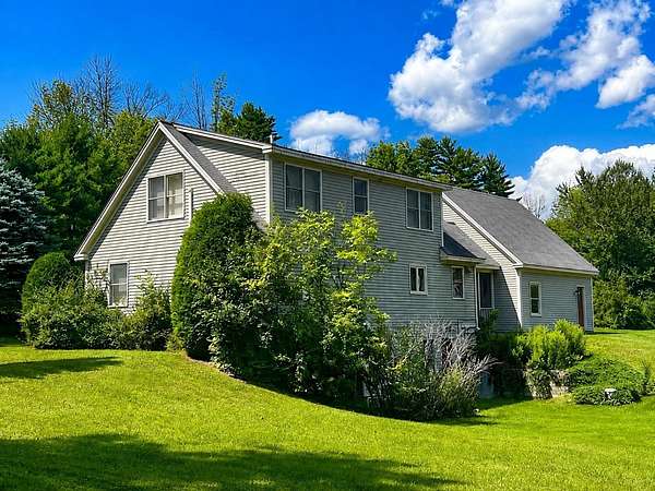 7 Acres of Land with Home for Sale in Thetford Town, Vermont