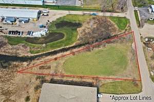 1 Acre of Commercial Land for Sale in Richmond, Illinois