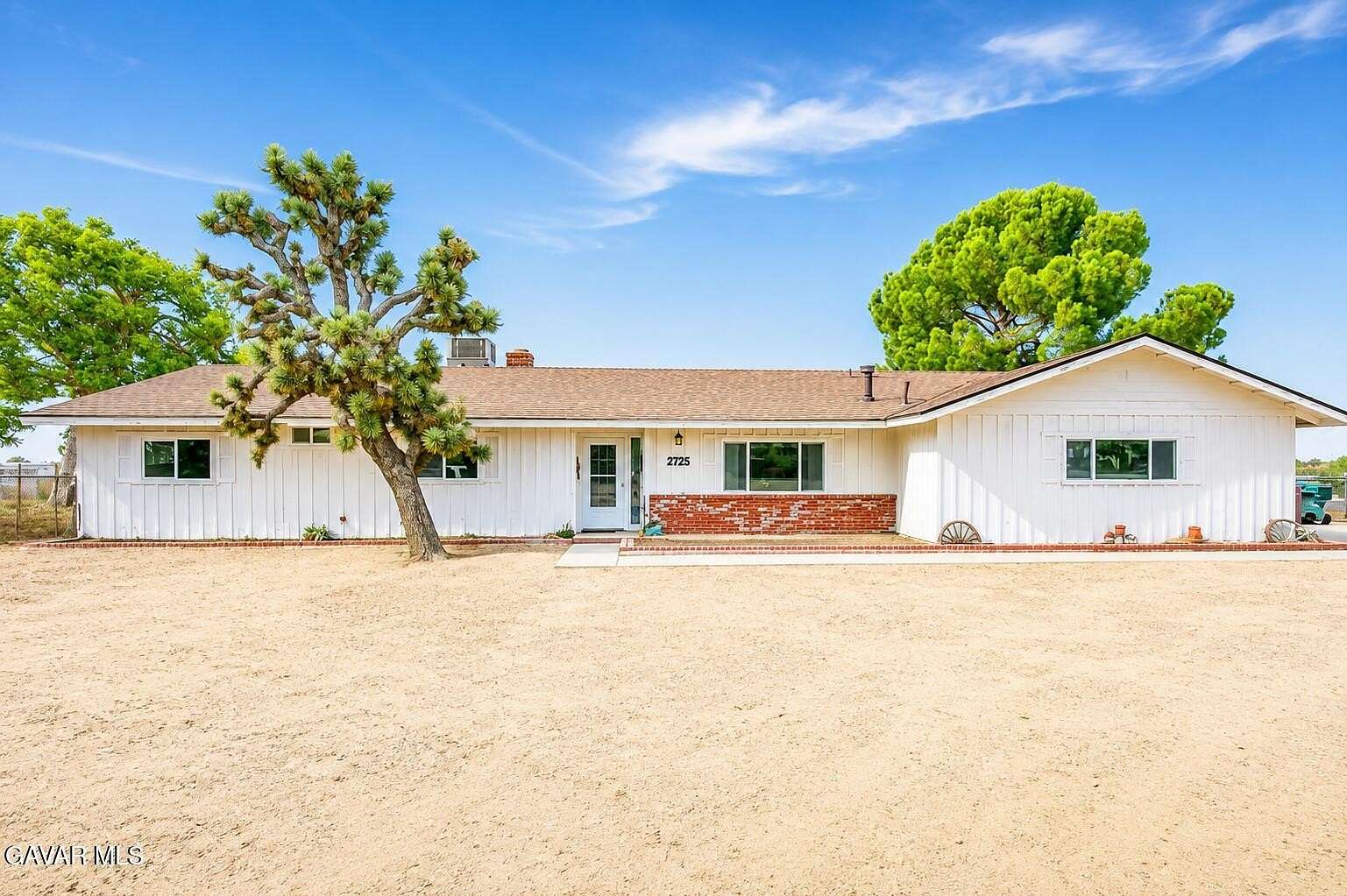 2.65 Acres of Land with Home for Sale in Palmdale, California
