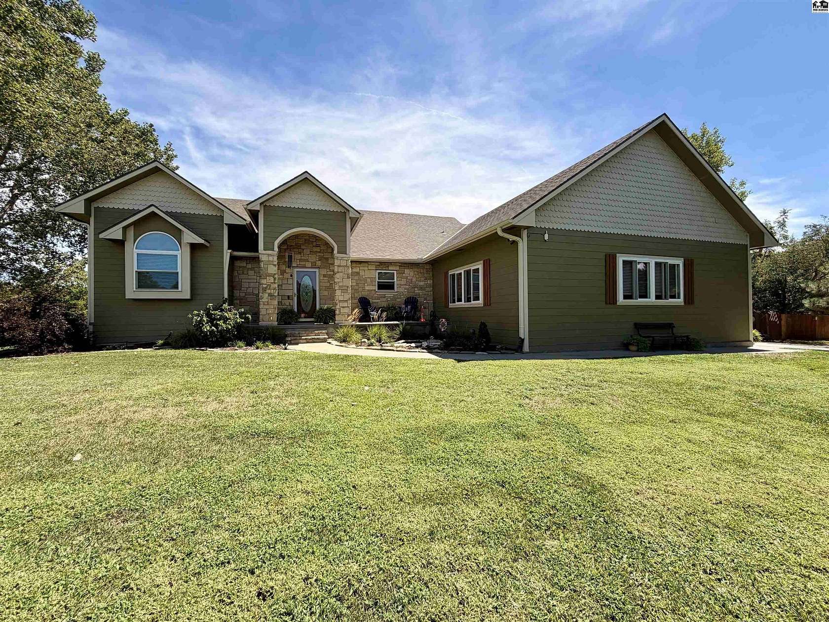 2.55 Acres of Land with Home for Sale in Hutchinson, Kansas