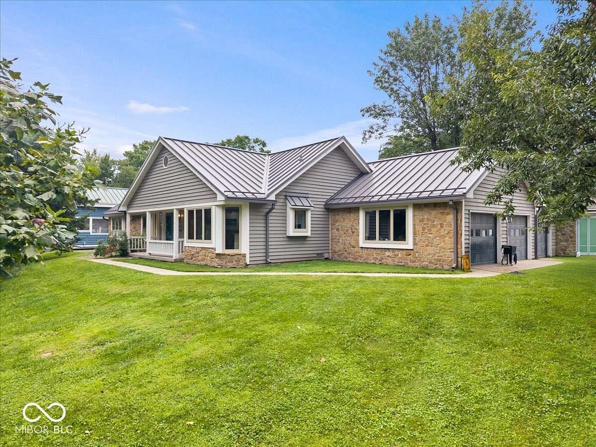 2.25 Acres of Improved Mixed-Use Land for Sale in Zionsville, Indiana
