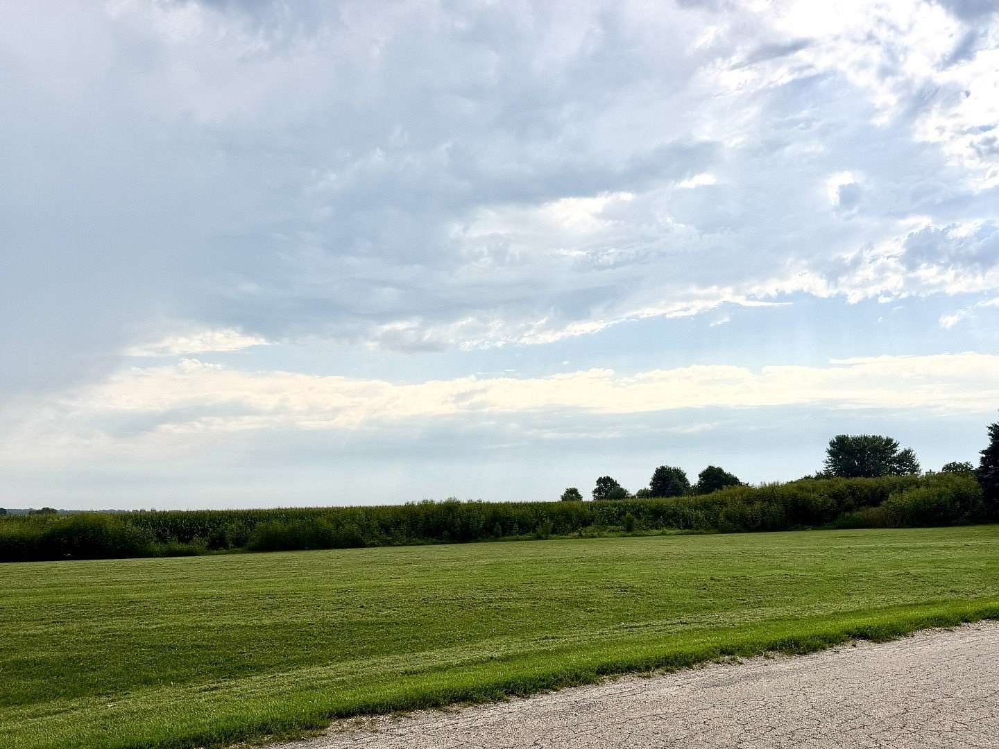 1.1 Acres of Residential Land for Sale in Sterling, Illinois