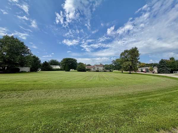 0.59 Acres of Residential Land for Sale in Sterling, Illinois