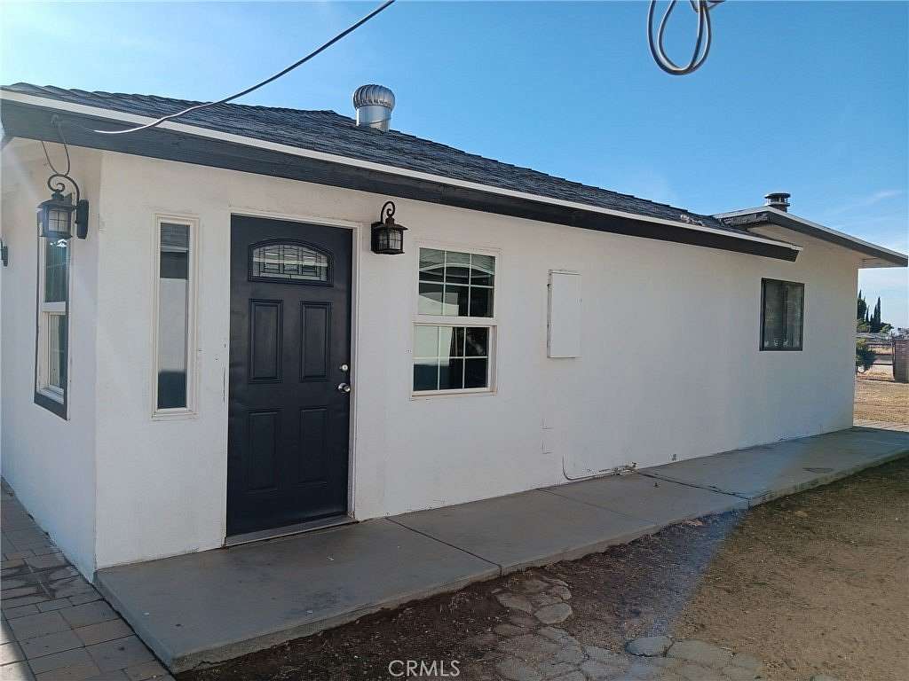 2.56 Acres of Improved Mixed-Use Land for Sale in Palmdale, California