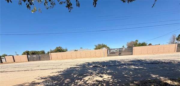 2.56 Acres of Improved Mixed-Use Land for Sale in Palmdale, California